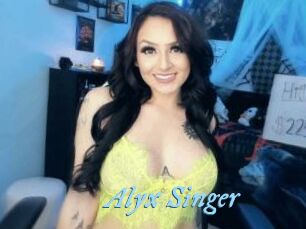 Alyx_Singer