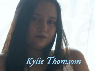 Kylie_Thomsom