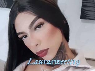 Laurasweett19