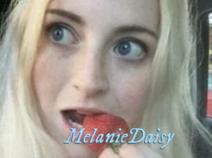 Melanie_Daisy