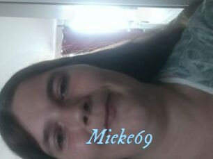 Mieke69
