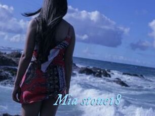 Mia_stone18