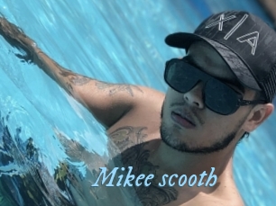 Mikee_scooth