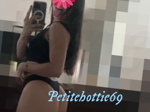 Petitehottie69