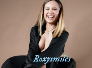 Roxysmiles