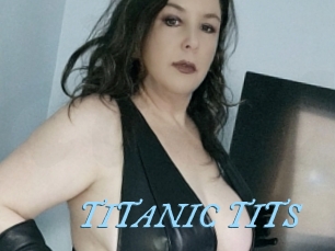 TITANIC_TITS